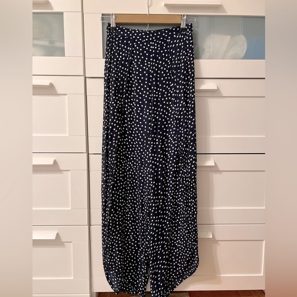 Lulu’s “Digby Navy Blue Polka Dot Flyaway Pants” - Picture 4 of 7